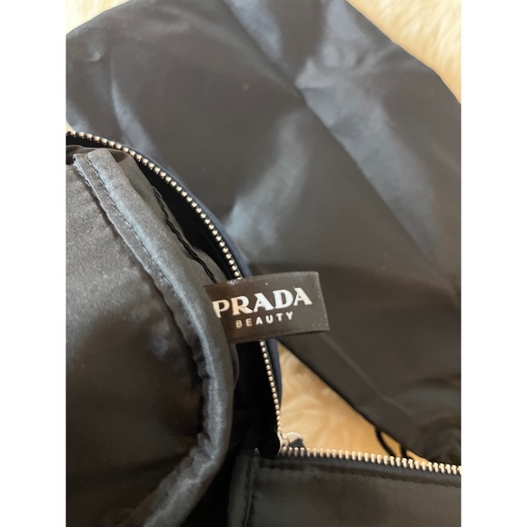 Prada Luna Rossa Navy Blue Toiletry Bag Pouch Wristlet LD3128 New - Picture 6 of 9